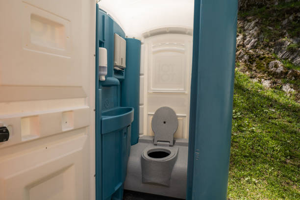 Best Sanitation services for porta potties  in Gurnee, IL
